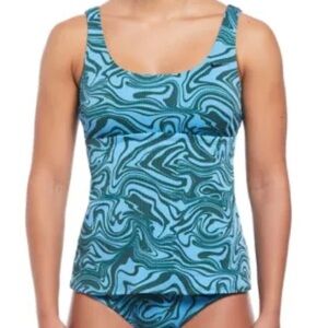 Nike NWT Swirl Scoop Neck Swim Tankini Top